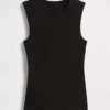 Moderne tank-top med rund hals