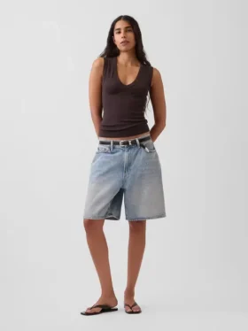 Moderne tank-top med V-hals