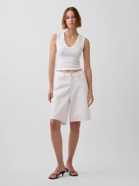 Moderne tank-top med V-hals