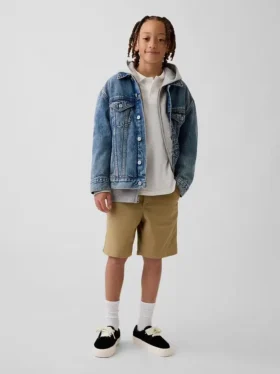 Moderne uniform-shorts for barn i khaki