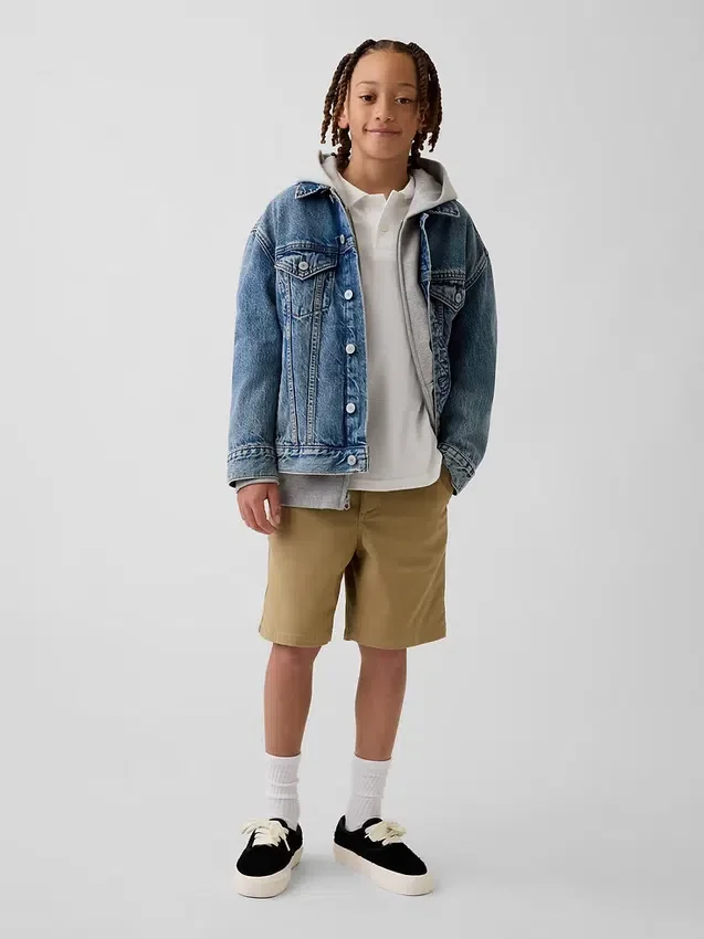 Moderne uniform-shorts for barn i khaki