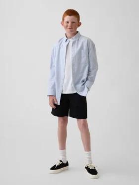 Moderne uniform-shorts for barn i khaki