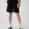 Moderne uniform-shorts for barn i khaki