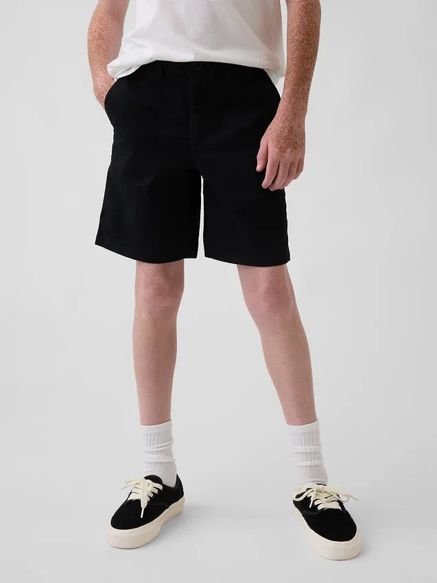 Moderne uniform-shorts for barn i khaki