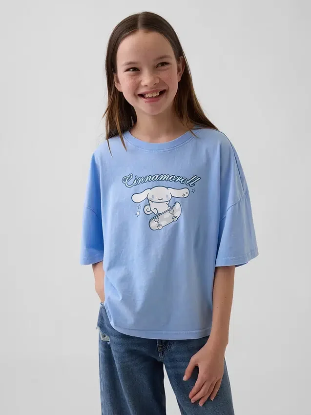 Oversized, boksformet Sanrio-T-skjorte for barn