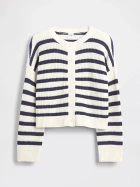 Oversized cardigan for barn