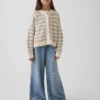 Oversized cardigan for barn