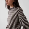 Oversized genser med rullekrage i 100 % bomull