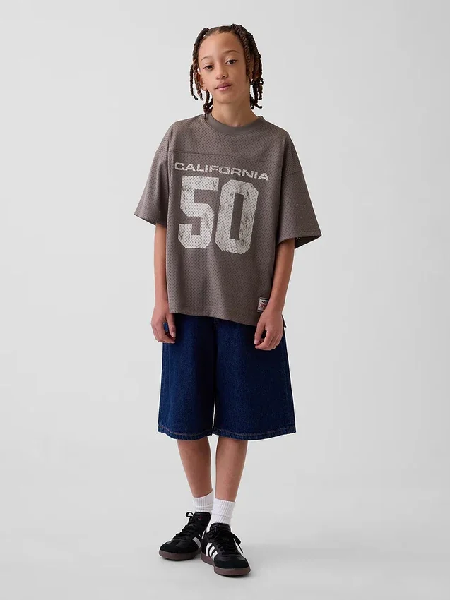 Oversized grafisk jersey-T-skjorte i mesh for barn