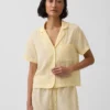 Oversized pyjamaskjorte i krøllet gasbind