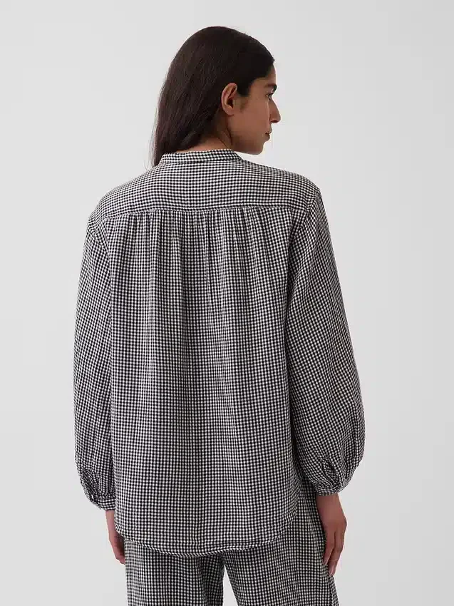 Oversized skjorte i bomullsgasbind uten krage