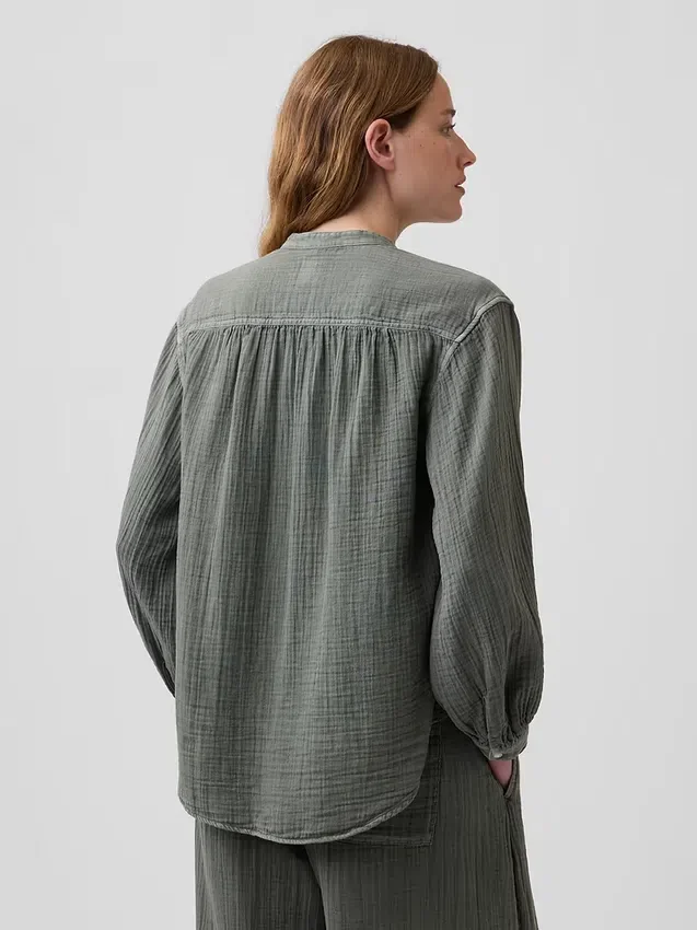 Oversized skjorte i bomullsgasbind uten krage