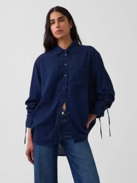 Oversized skjorte i denim med rynkede ermer