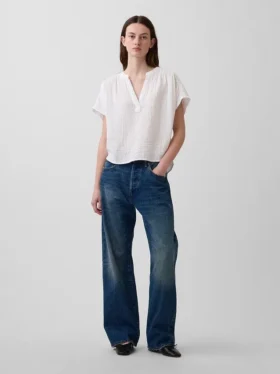 Oversized topp i bomullsgasbind med splitt i halsen