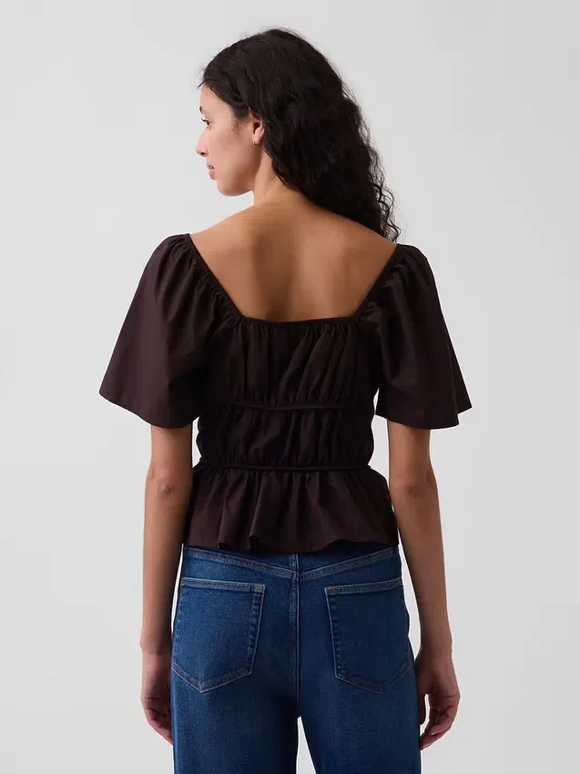 Peplum-top med firkantet hals