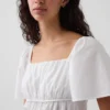Peplum-top med firkantet hals
