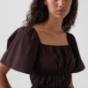 Peplum-top med firkantet hals