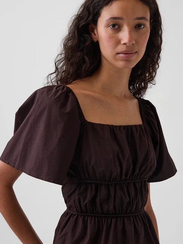 Peplum-top med firkantet hals