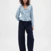 Peplum-top med krage og V-hals