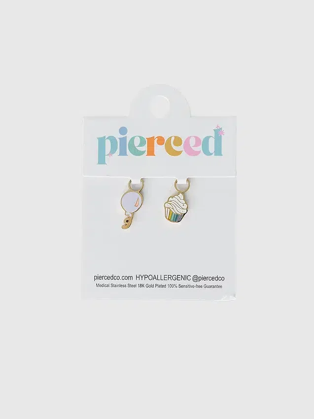 Pierced Co bursdagsfest-smykke til huggie-øreringer