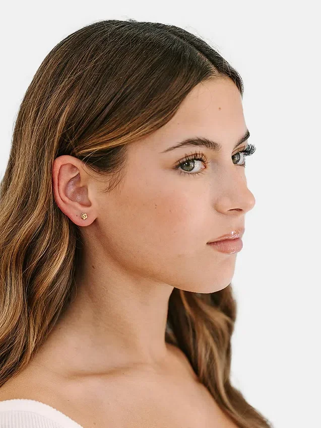 Pierced Co Tiny Classic Flower-øreringer med skruelås