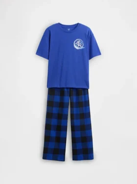 Pyjamasett for barn i resirkulert materiale