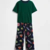 Pyjamasett for barn i resirkulert materiale