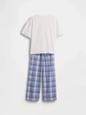 Pyjamasett for barn i resirkulert materiale