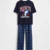 Pyjamasett for barn med Snoopy, laget av resirkulert materiale