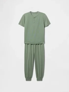 Pyjamasett med joggebukse i resirkulert materiale for barn