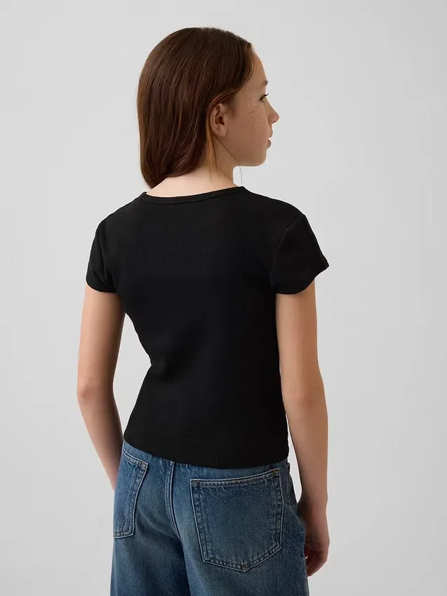 Ribbet T-skjorte for barn