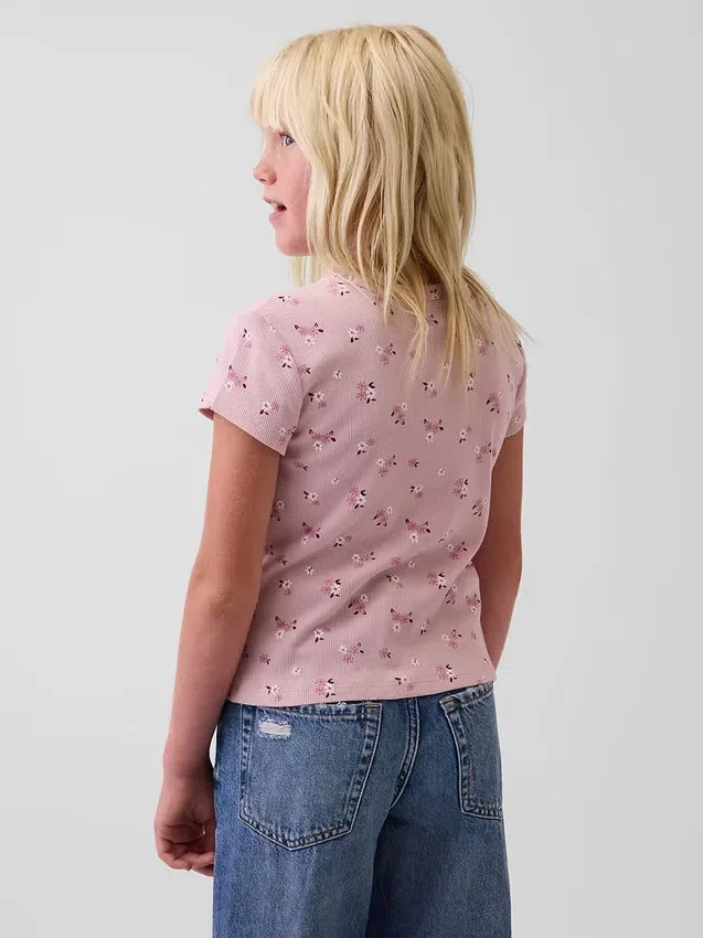 Ribbet T-skjorte for barn