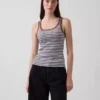 Ribbet tank-top med rund hals
