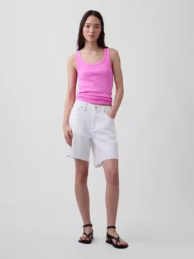 Ribbet tank-top med rund hals