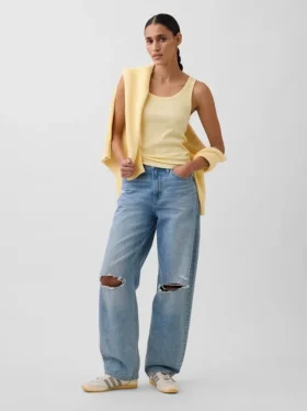 Ribbet tank-top med rund hals