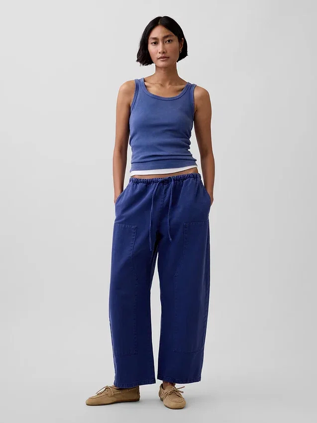 Ribbet tank-top med rund hals