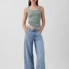 Ribbet tank-top med rund hals