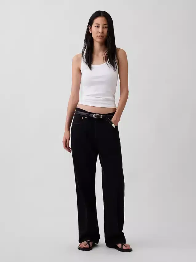 Ribbet tank-top med rund hals