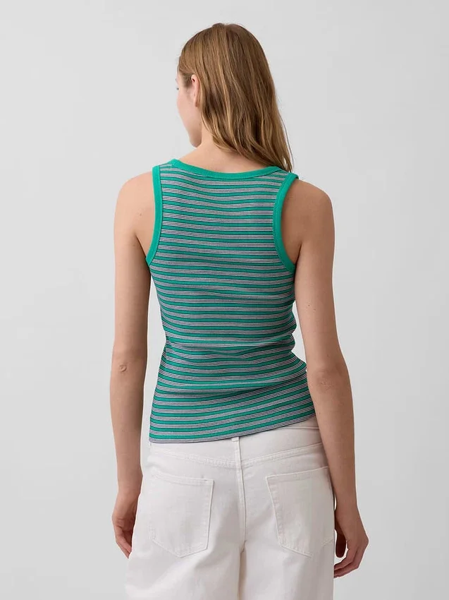 Ribbet tank-top med rund hals