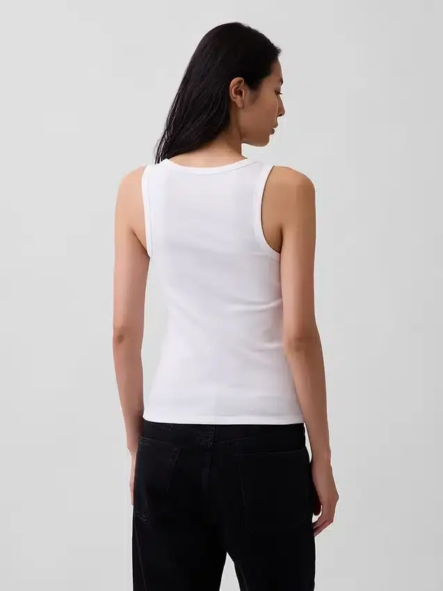 Ribbet tank-top med rund hals