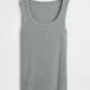 Ribbet tank-top med rund hals