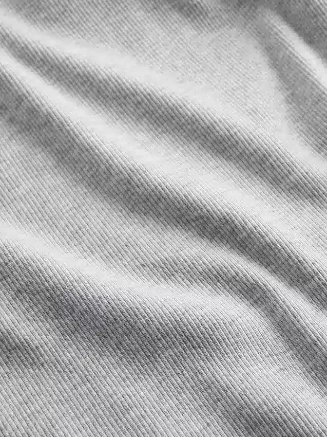 Ribbet tank-top med rund hals