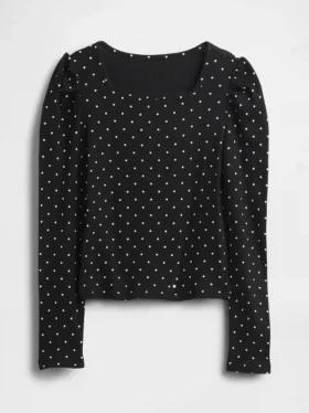 Ribbet topp med puffermmer for barn