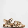 Sandaler med metalliske stropper for småbarn