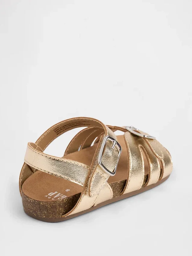 Sandaler med metalliske stropper for småbarn
