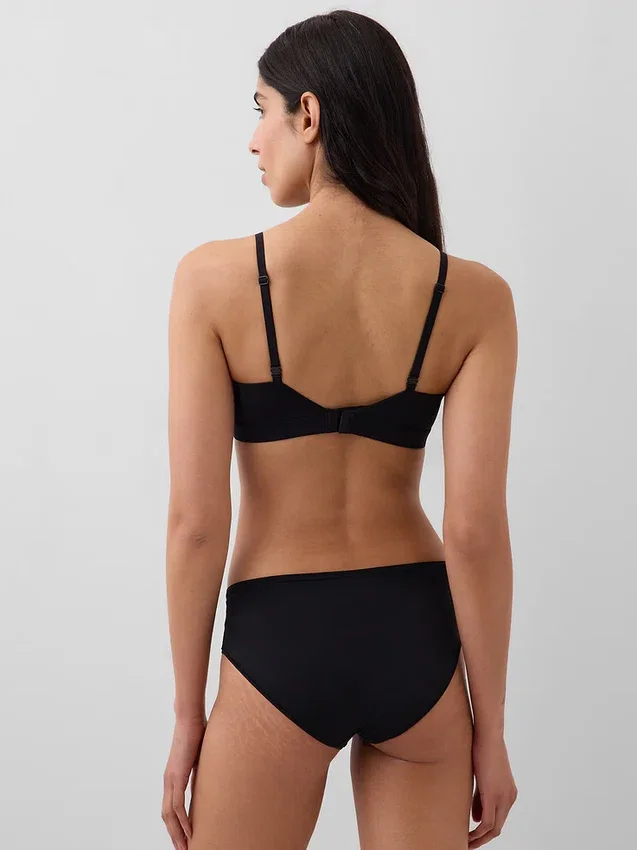 Secondskin bralette med kryssende stropper