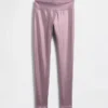 Shine-leggings for barn