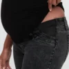 Skinny jeans med innsatt panel for gravide