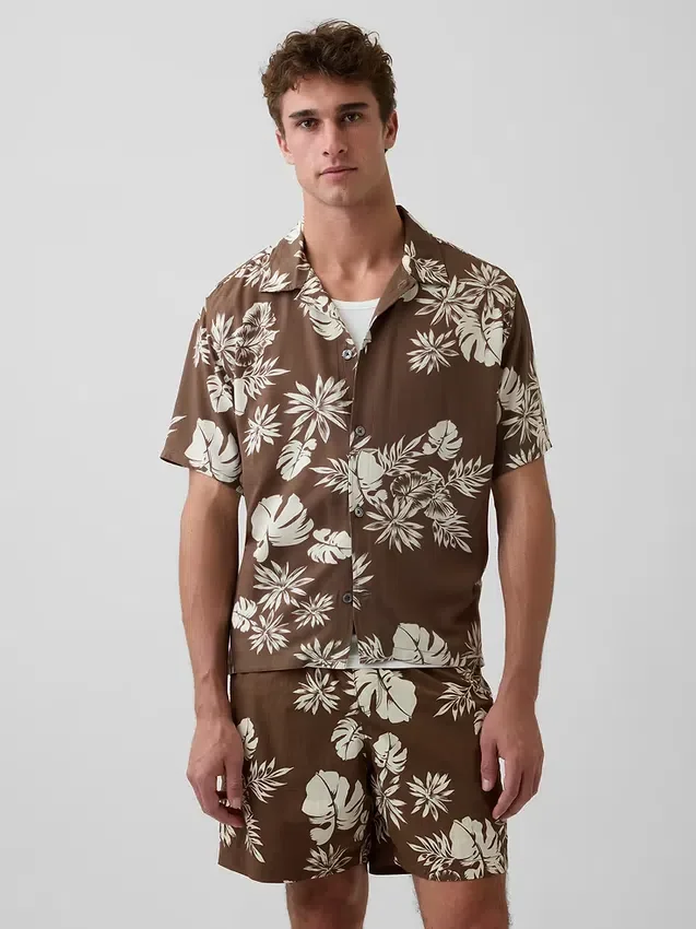 Skjorte med avslappet camp-krage