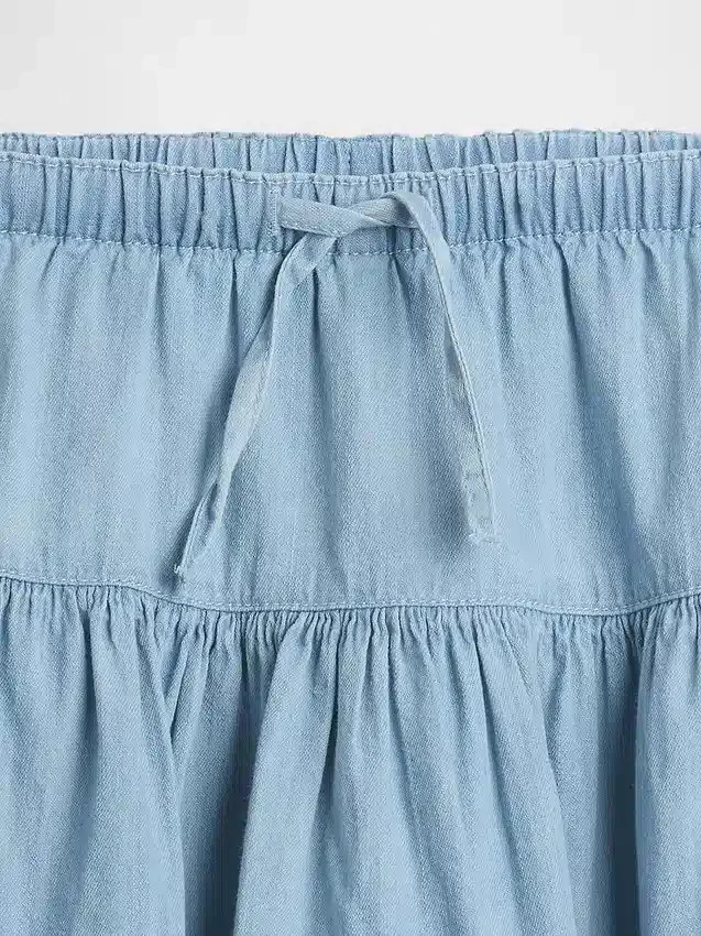 Skort i denim med lag på lag for barn